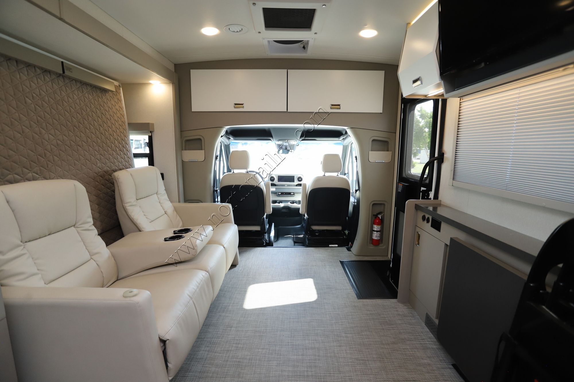 Used 2025 Winnebago Navion 24T Class C  For Sale