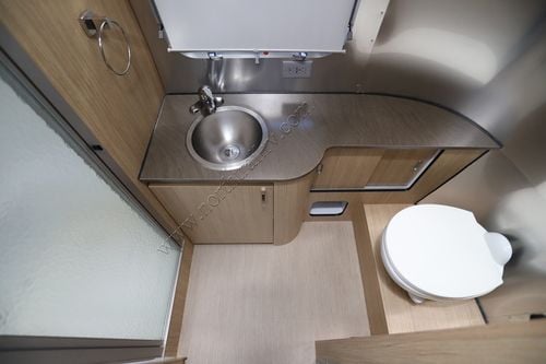 2019 Airstream Flying Cloud 23FB Travel Trailer