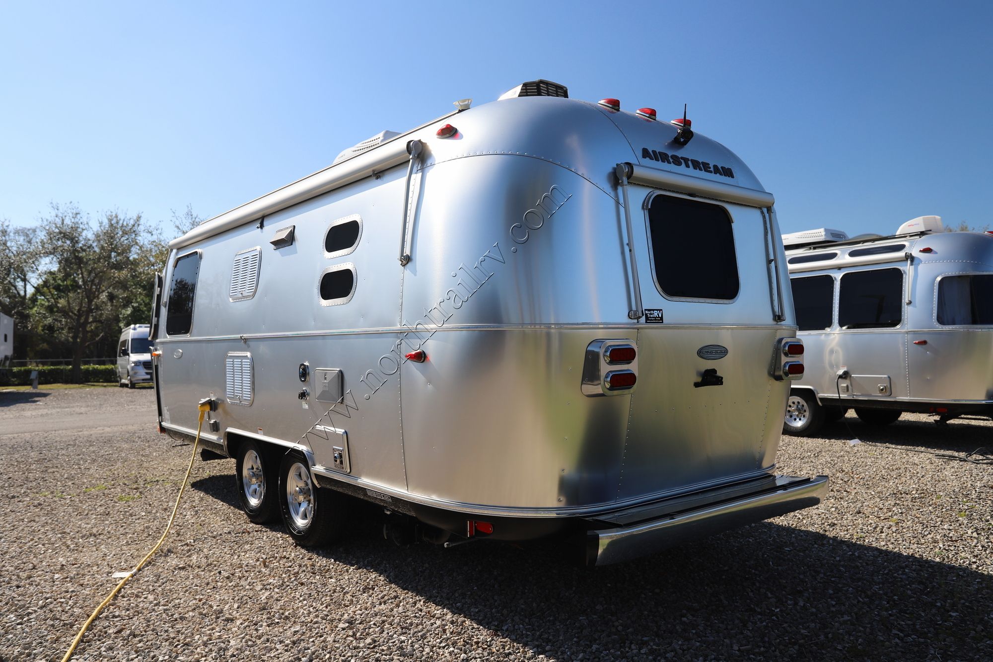 Used 2019 Airstream Flying Cloud 23FB Travel Trailer  For Sale