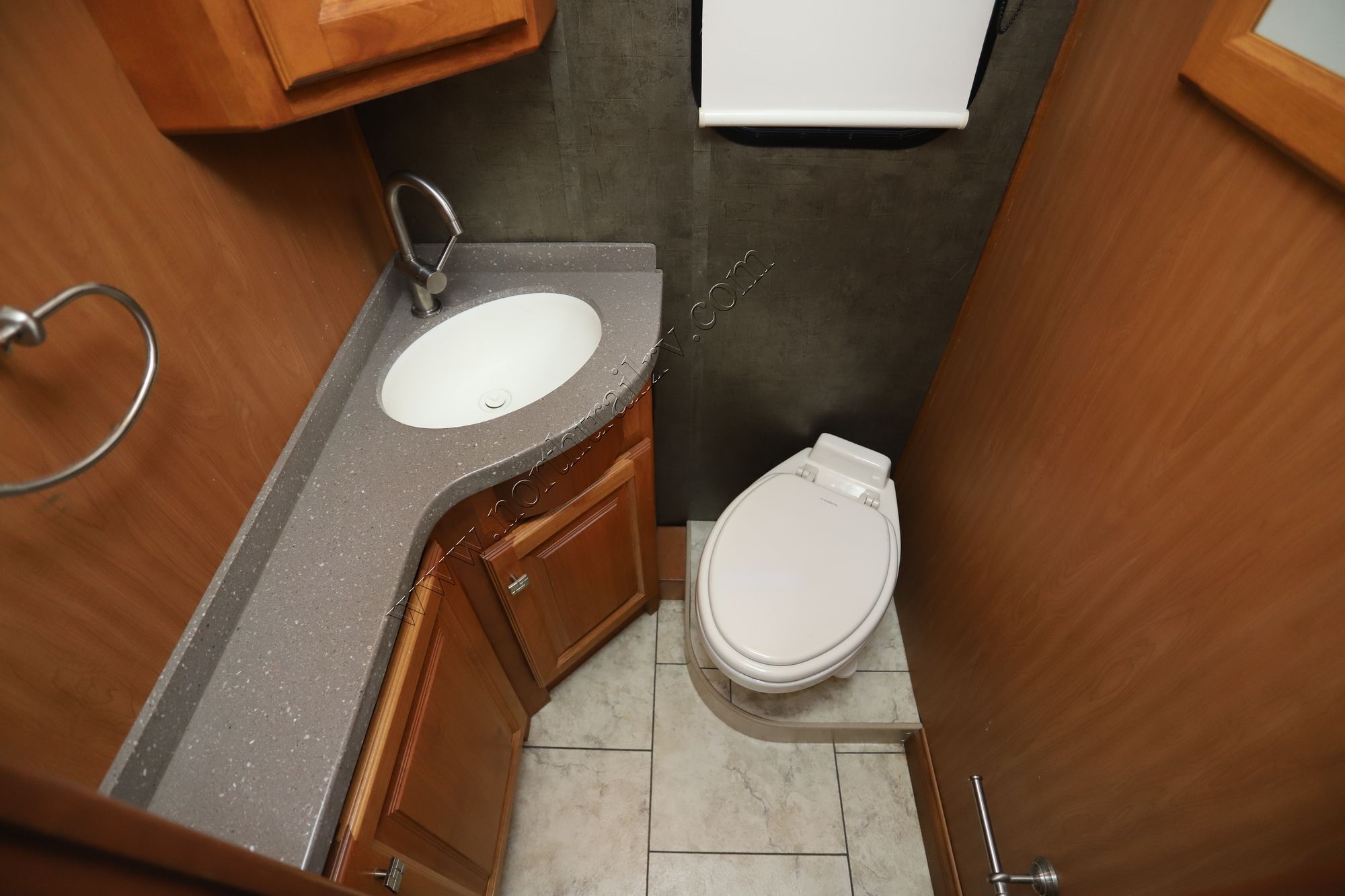 Used 2011 Tiffin Motor Homes Breeze 32BR Class A  For Sale