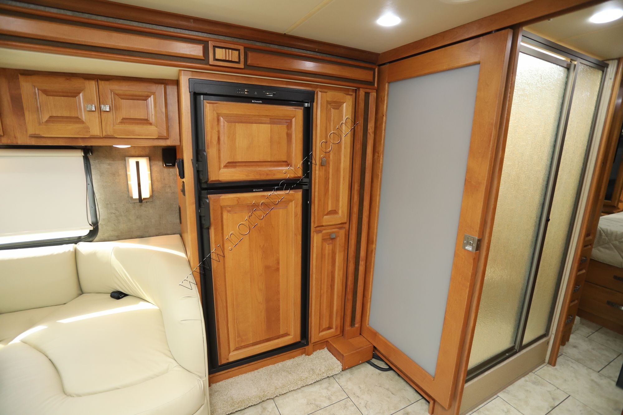 Used 2011 Tiffin Motor Homes Breeze 32BR Class A  For Sale