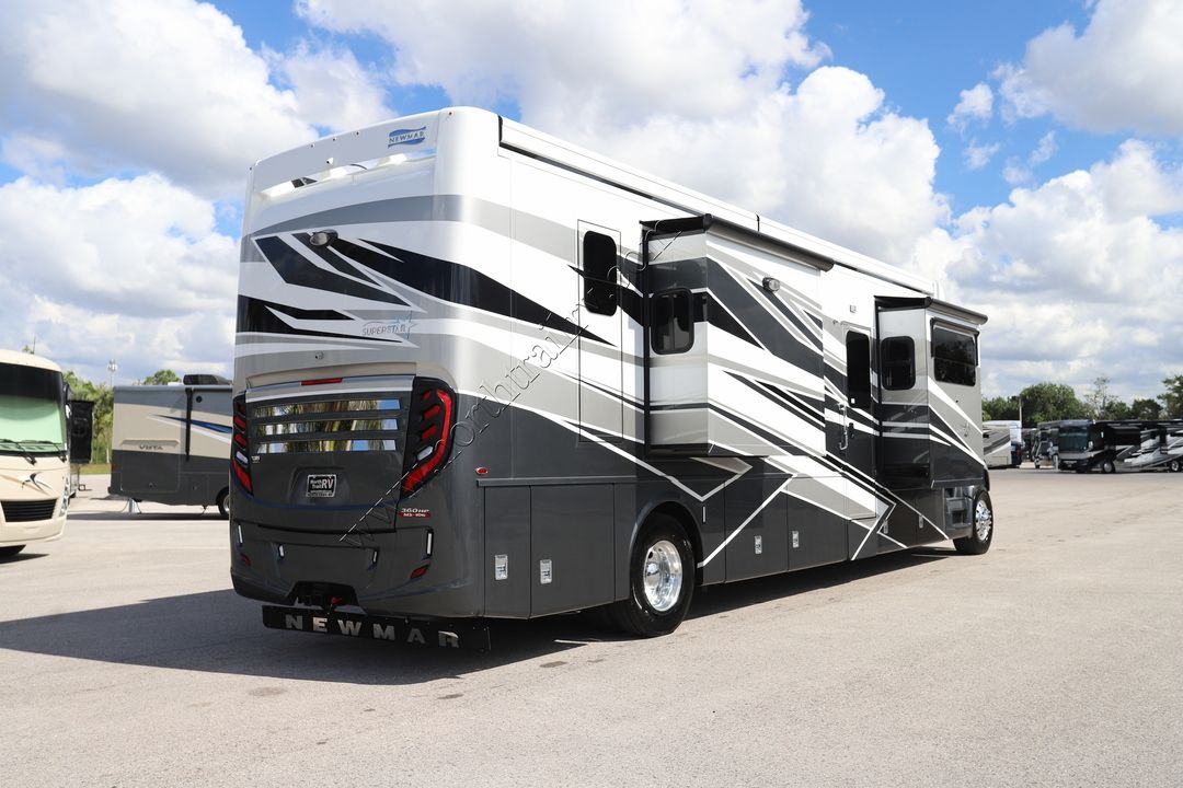 2025 Newmar Super Star 4059 16271