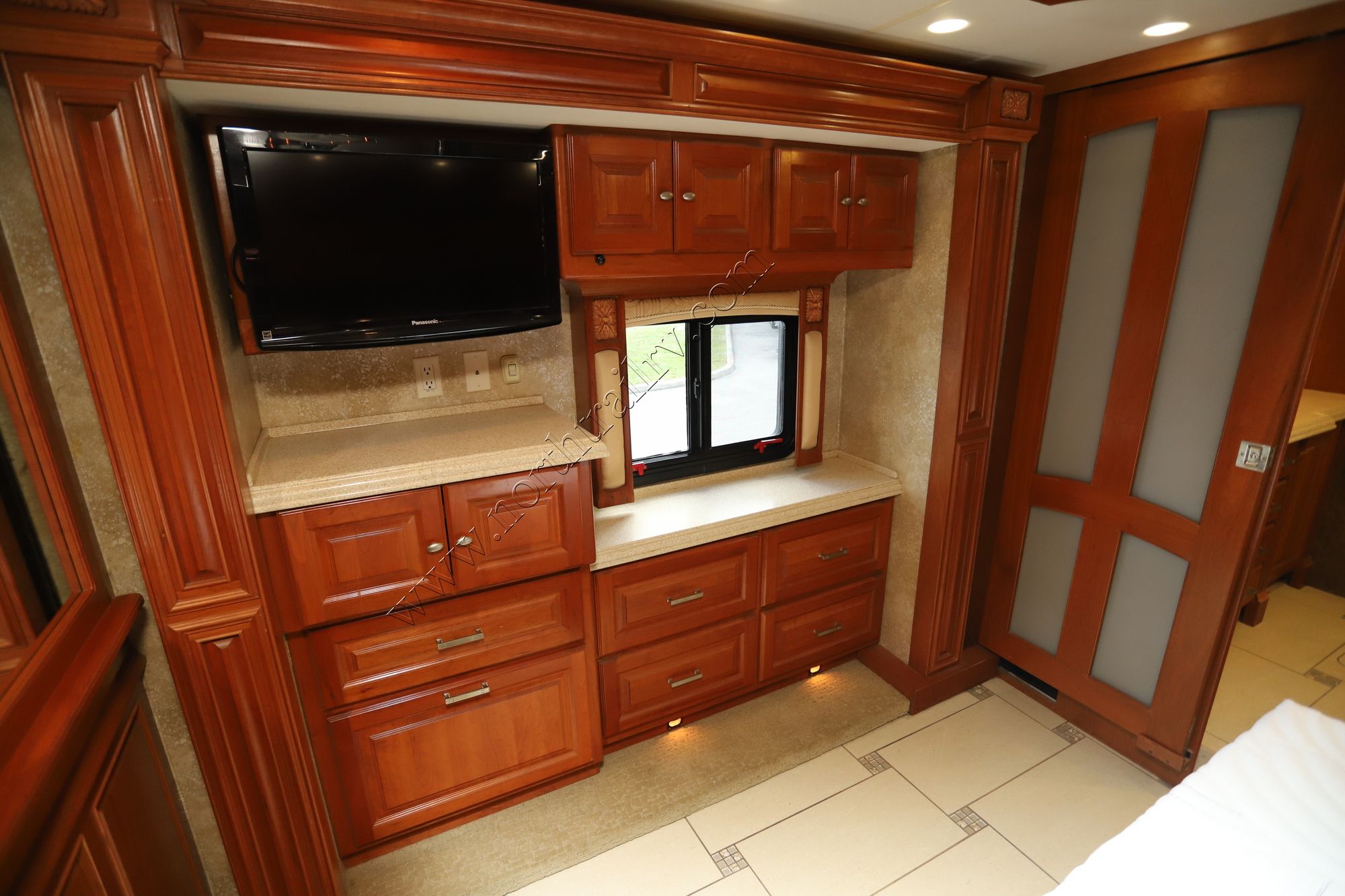 Used 2010 Tiffin Motor Homes Allegro Bus 43QGP Class A  For Sale