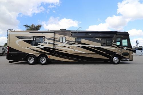 2010 Tiffin Motor Homes Allegro Bus 43QGP