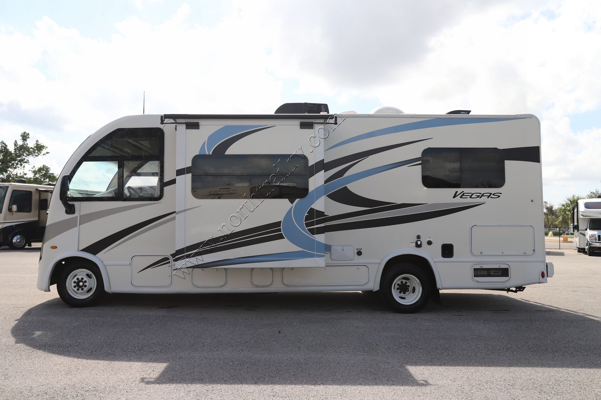 Used 2023 Thor Vegas 24.1 Class C  For Sale