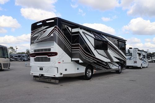 2025 Tiffin Motor Homes Allegro Bus 35CP Class A