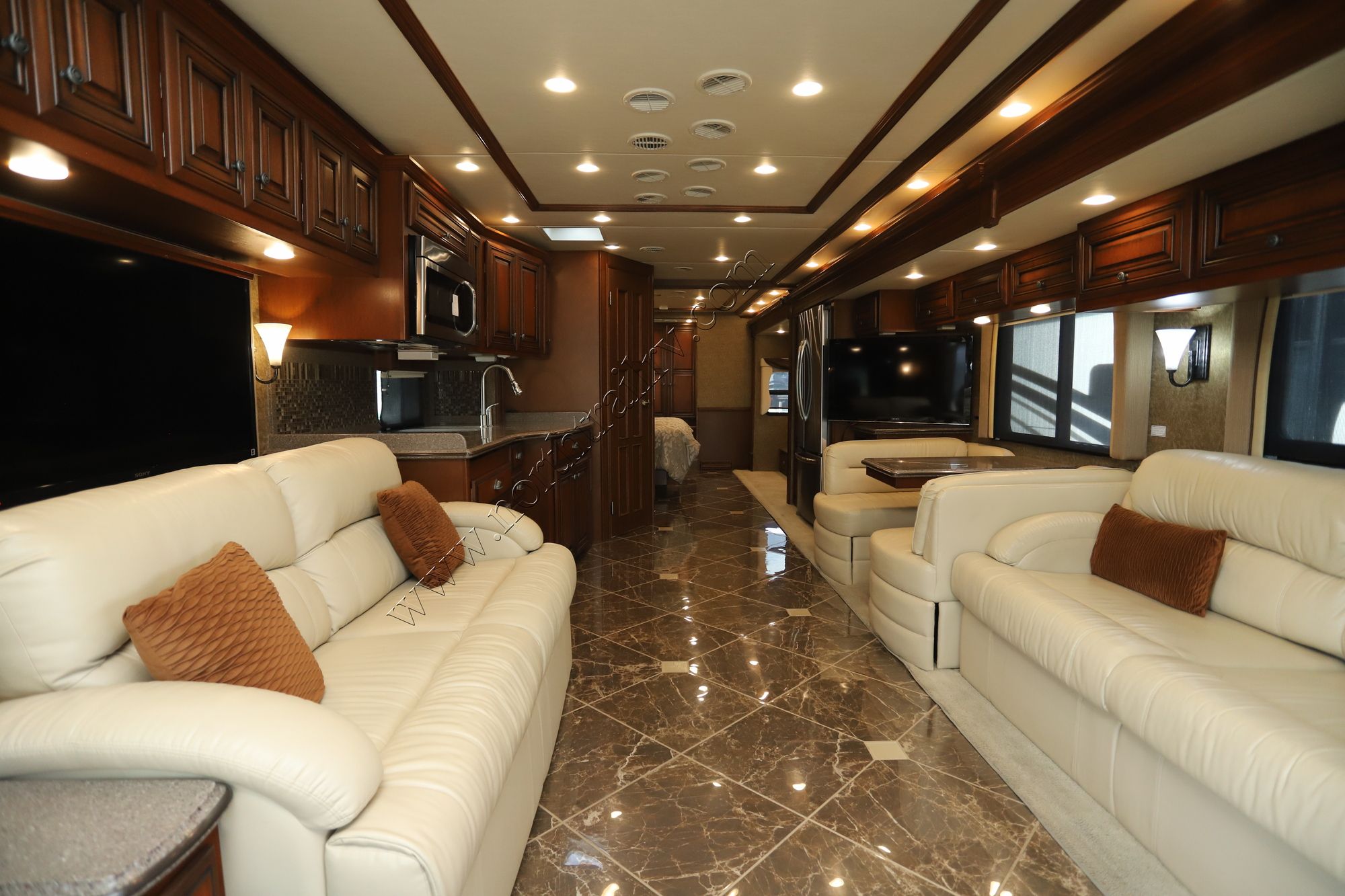 Used 2013 Newmar Dutch Star 4344 Class A  For Sale