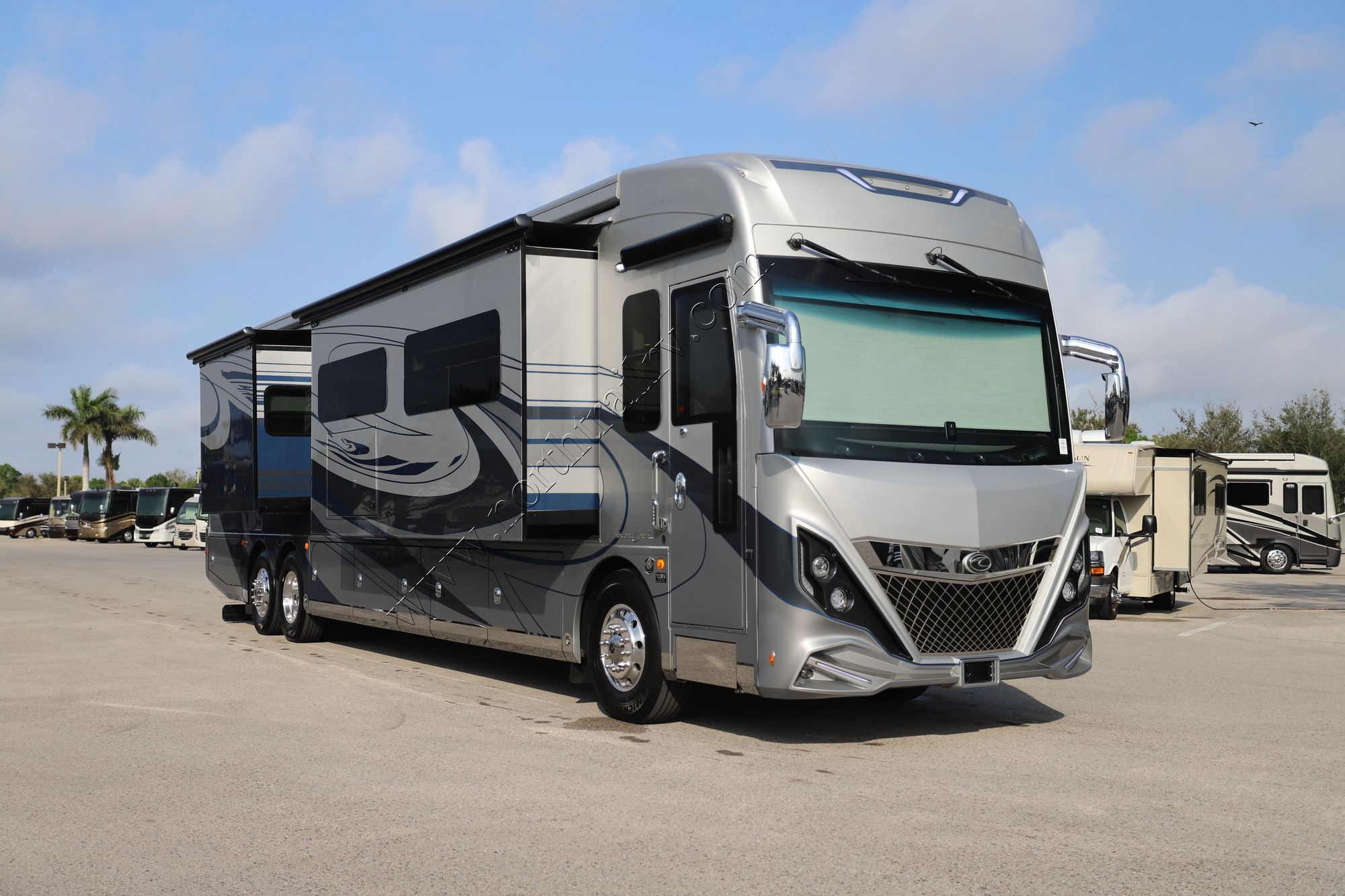 Used 2023 American Coach American Dream 45A Class A  For Sale