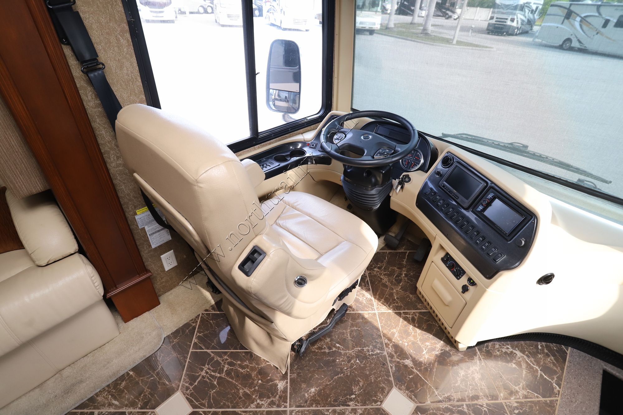 Used 2013 Newmar Dutch Star 4344 Class A  For Sale