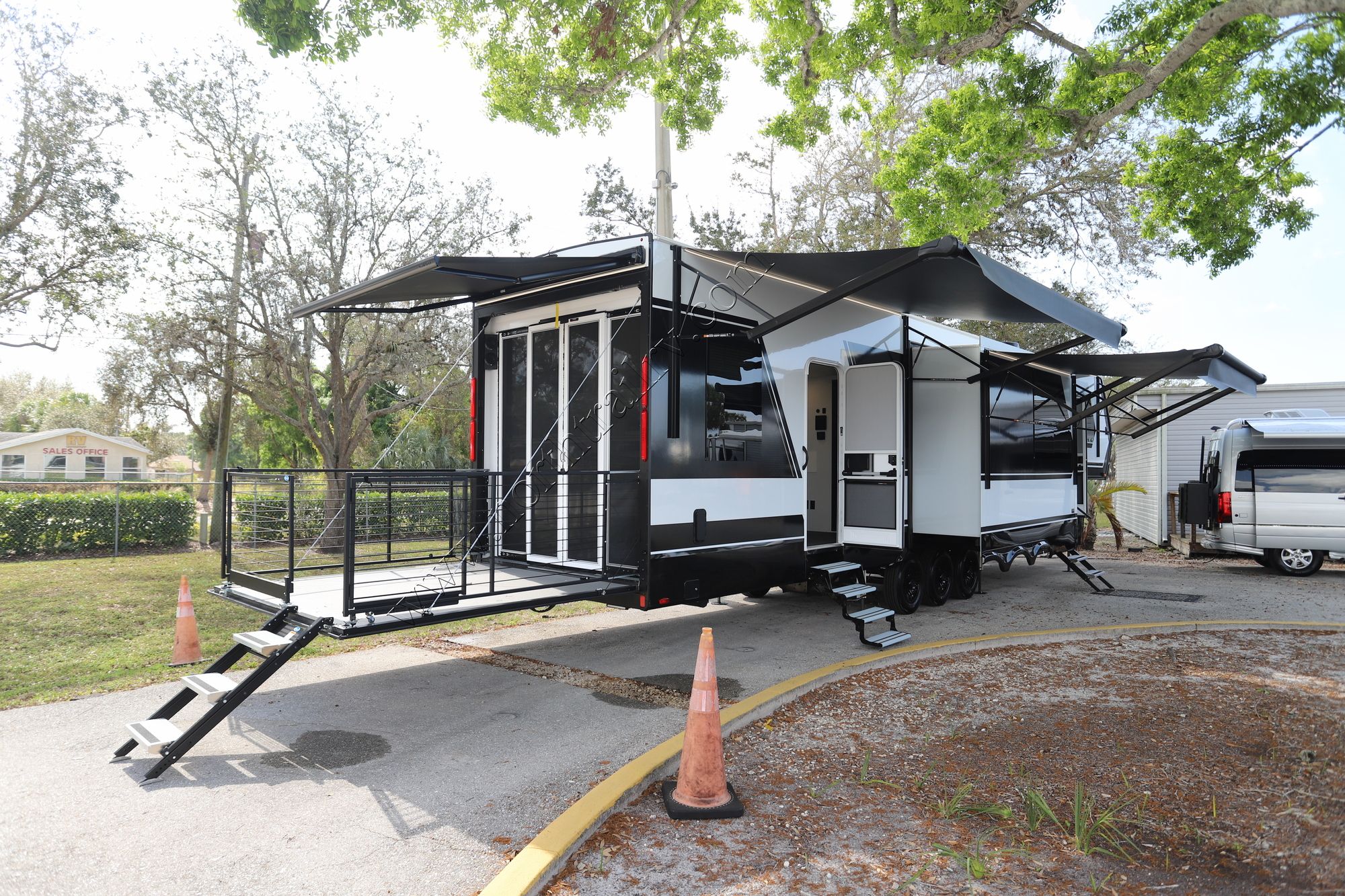 Used 2024 Brinkley Model G 3950 Fifth Wheel  For Sale