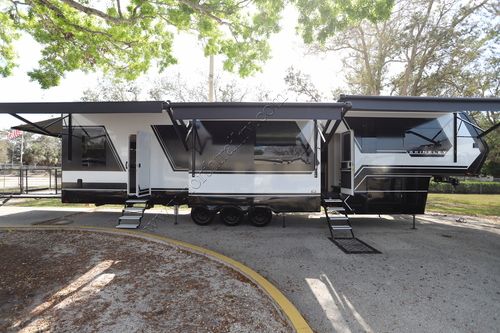 2024 Brinkley Model G 3950