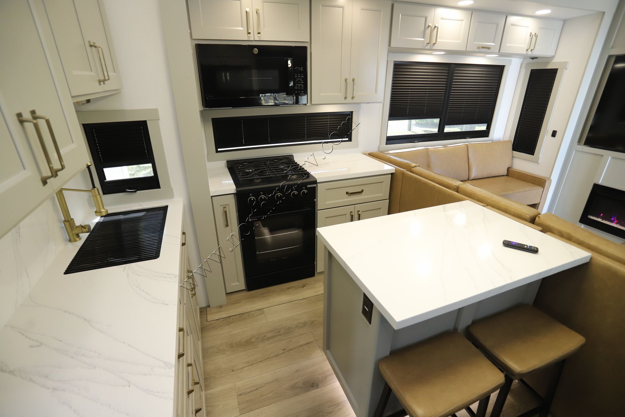 Used 2024 Brinkley Model G 3950 Fifth Wheel  For Sale