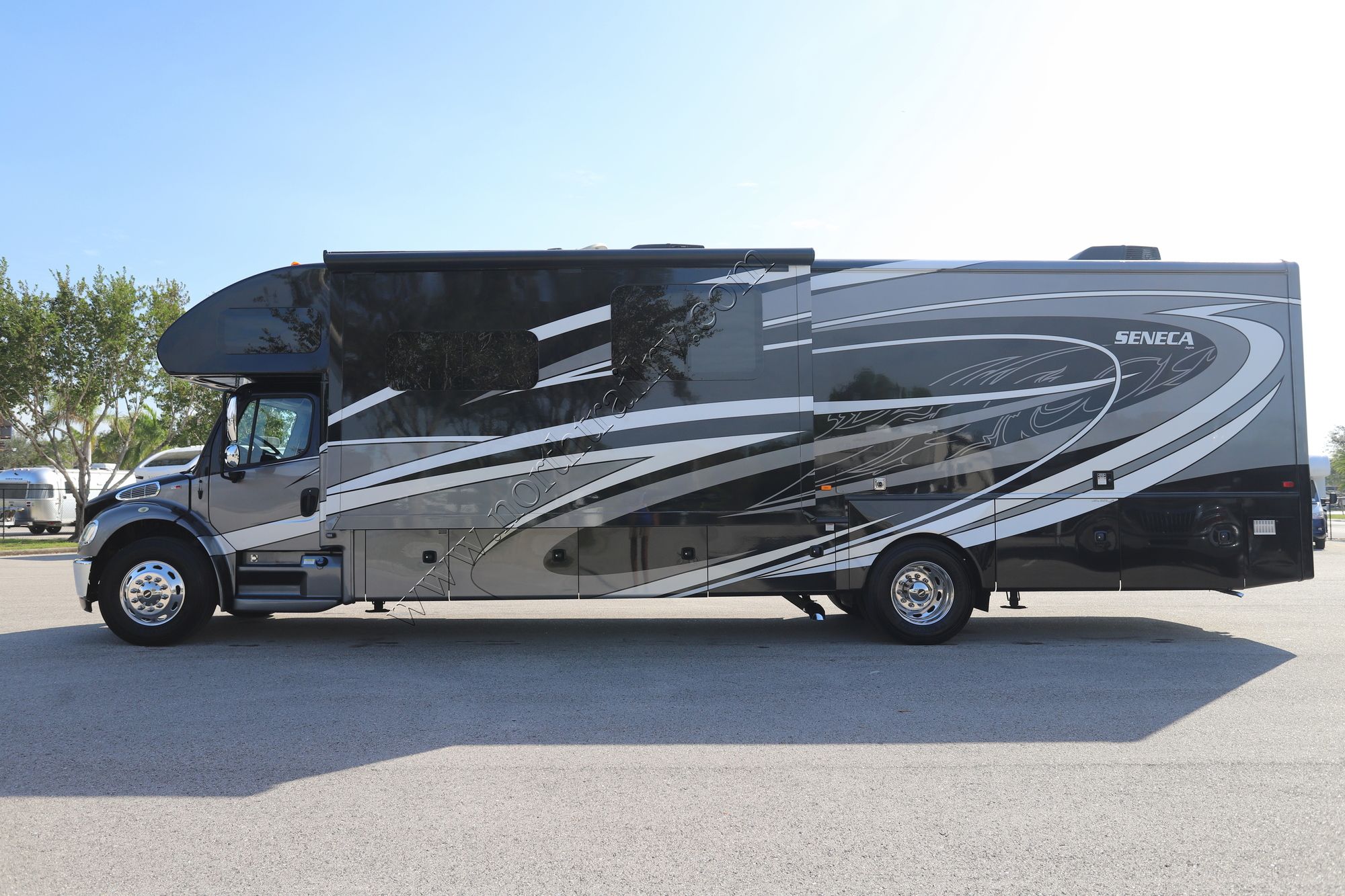 Used 2019 Jayco Seneca 37TS Super C  For Sale