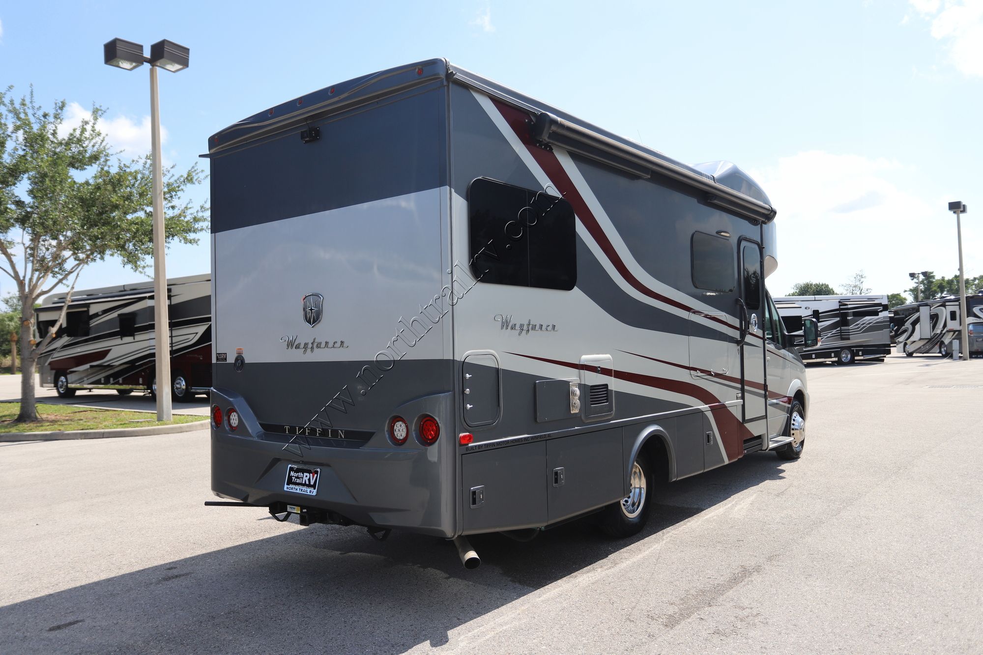 Used 2019 Tiffin Motor Homes Wayfarer 24TW Class C  For Sale