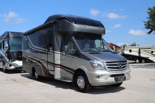 2019 Tiffin Motor Homes Wayfarer 24TW