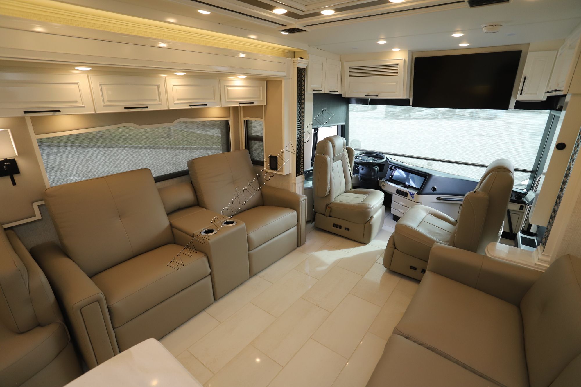 New 2025 Newmar London Aire 4569 Class A  For Sale