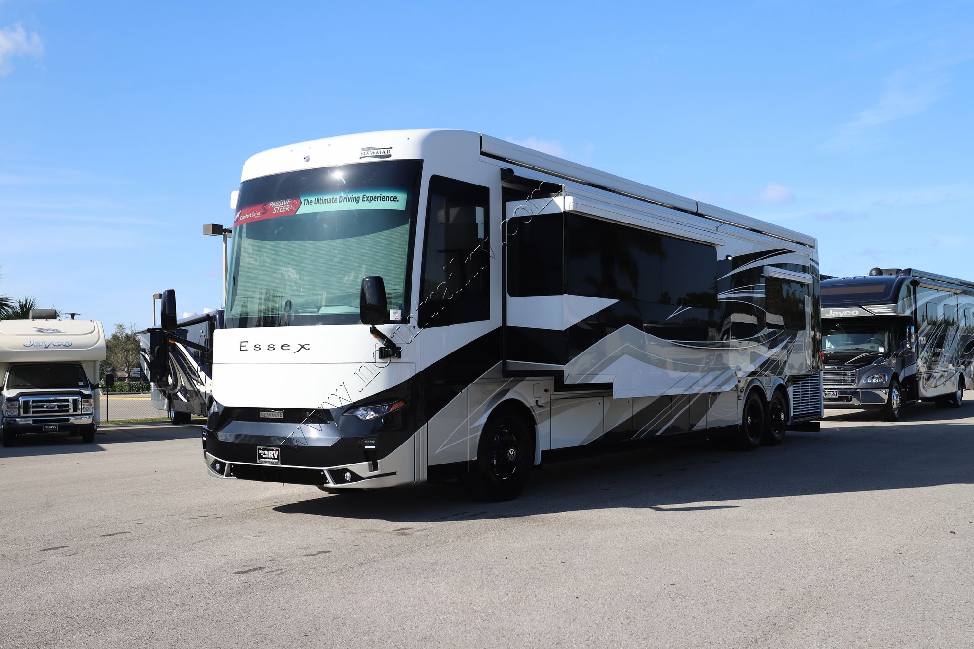 New 2025 Newmar Essex 4551 Class A  For Sale