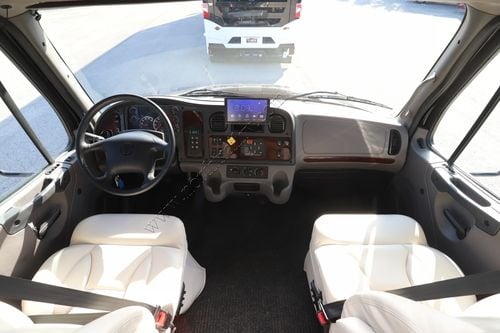 2024 Jayco Seneca Prestige 37K