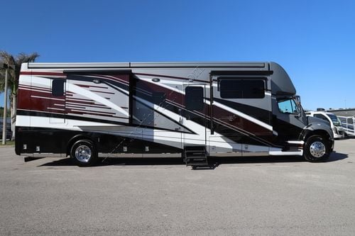 2023 Newmar Super Star 4059 Super C