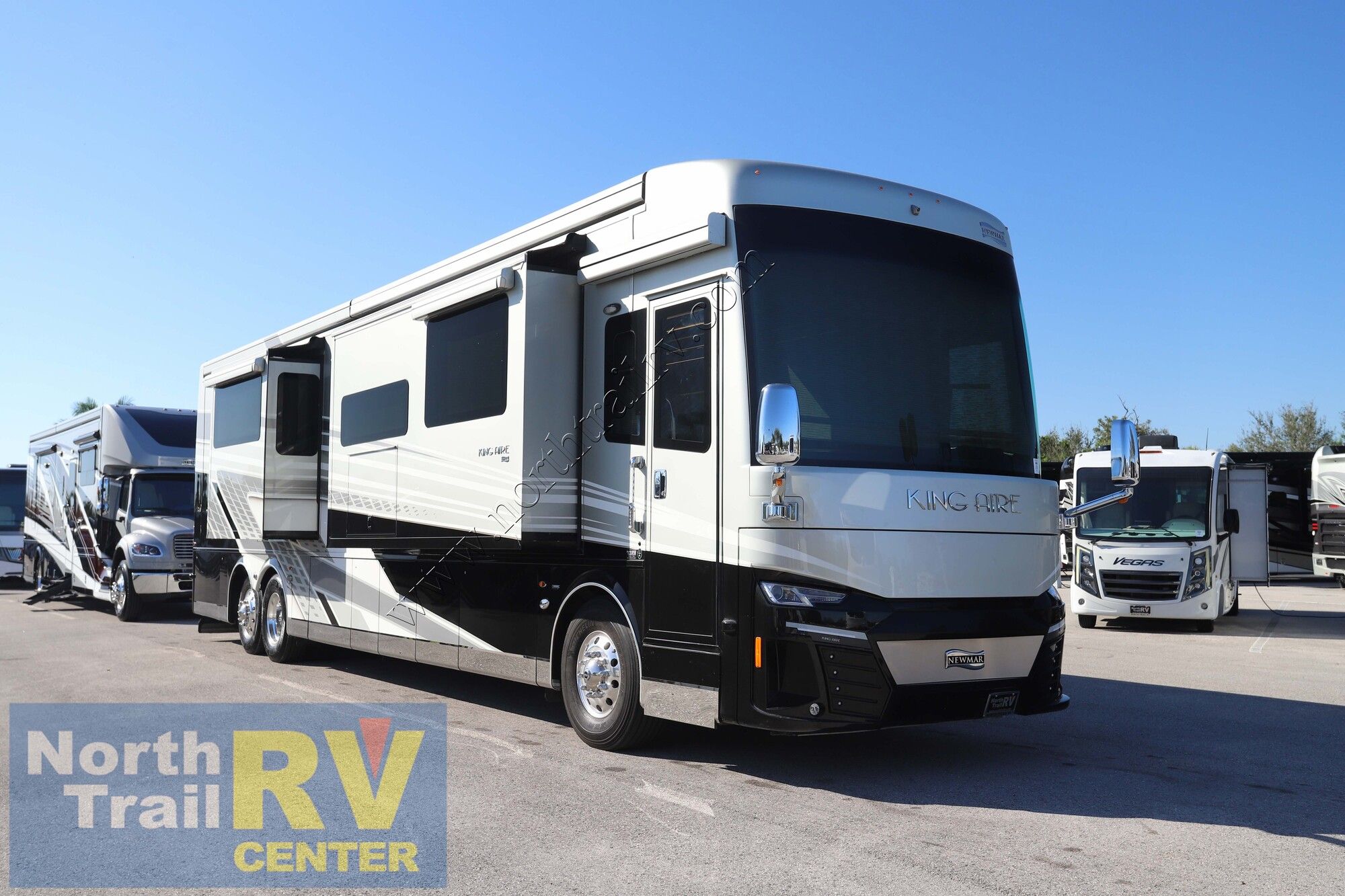 Used 2022 Newmar King Aire 4531 Class A  For Sale