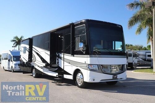 2017 Newmar Canyon Star 3953