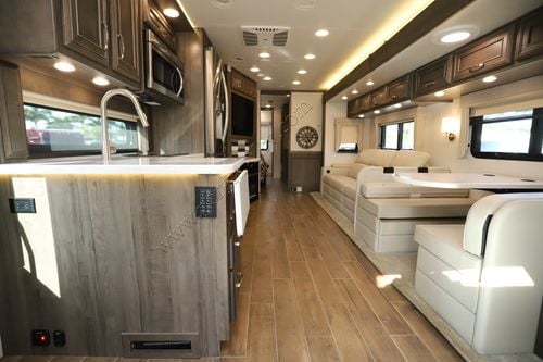 2024 Jayco Seneca Prestige 37K Super C