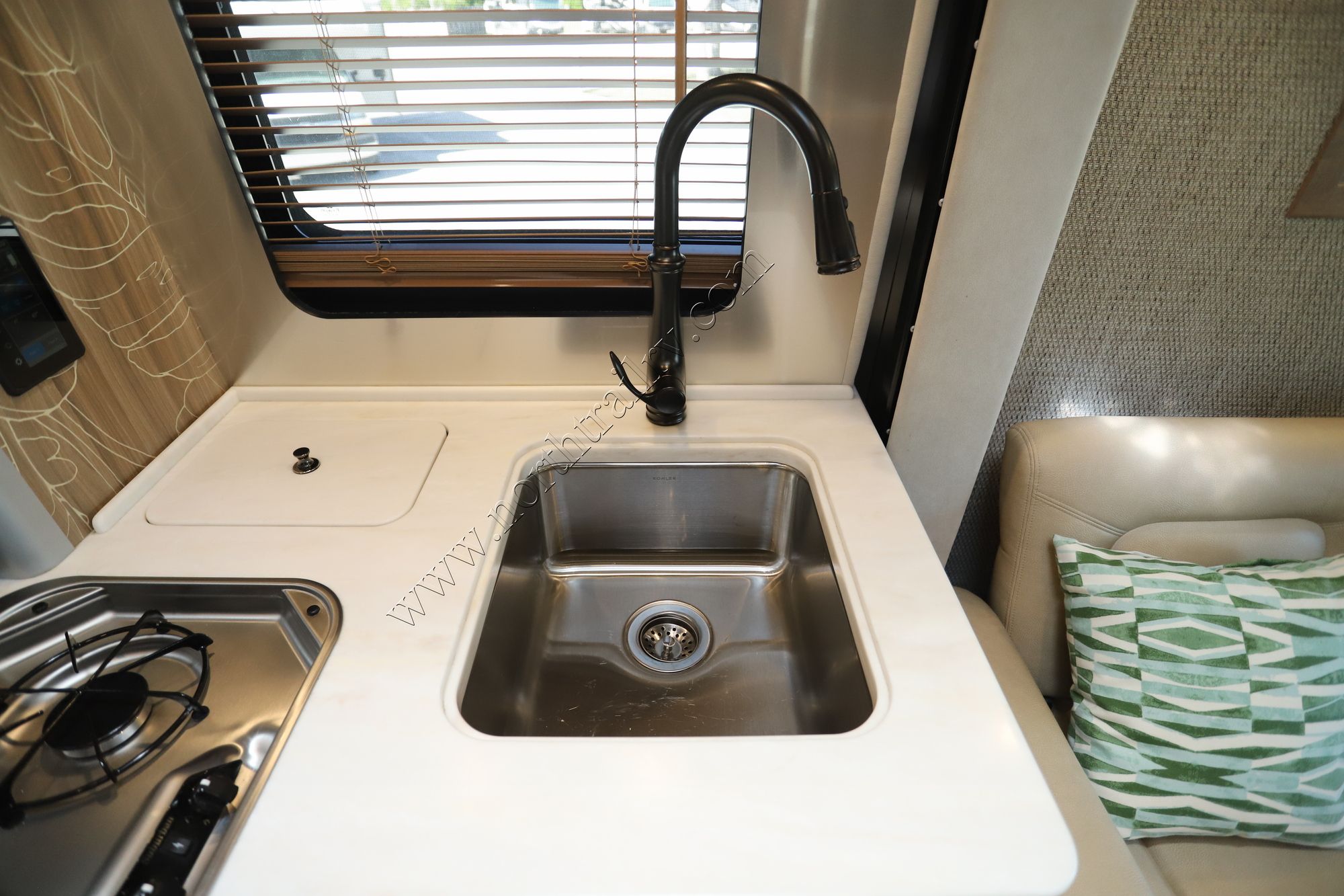 2022 Airstream Atlas Tommy Bahama Class C Used  For Sale