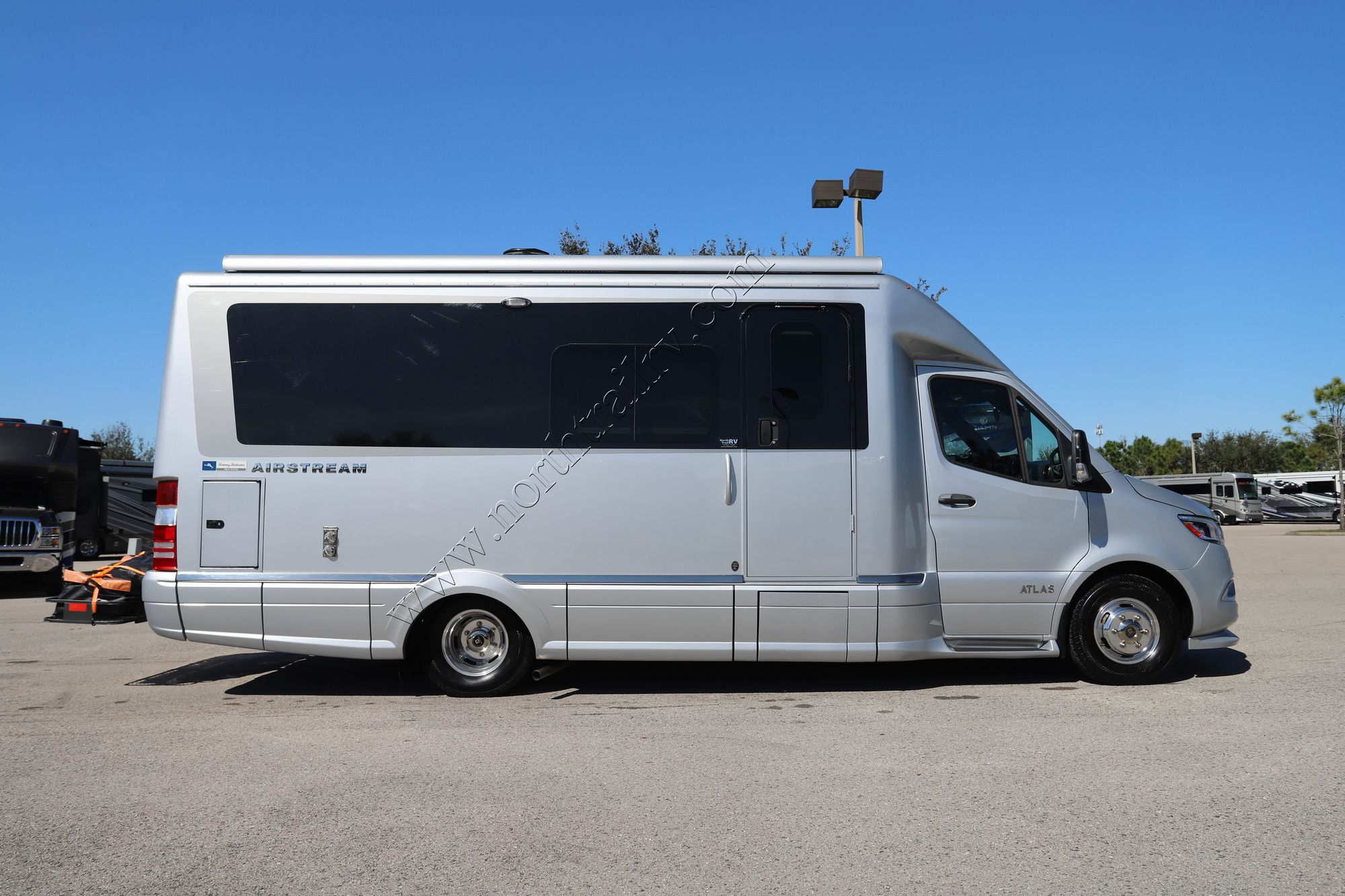 2022 Airstream Atlas Tommy Bahama Class C Used  For Sale