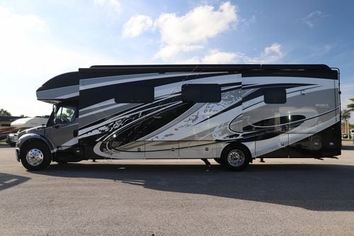 2024 Jayco Seneca Prestige 37K