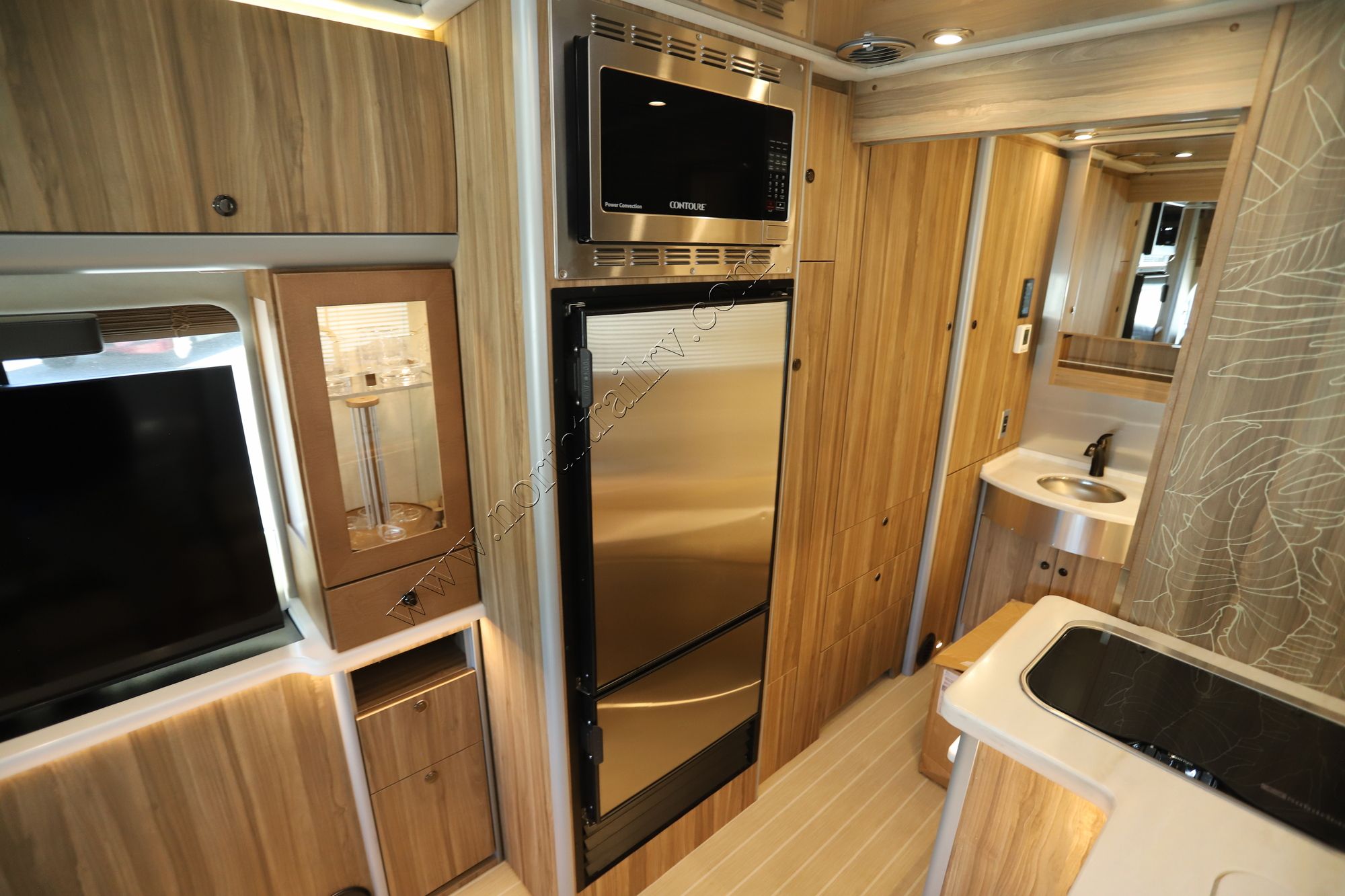 2022 Airstream Atlas Tommy Bahama Class C Used  For Sale