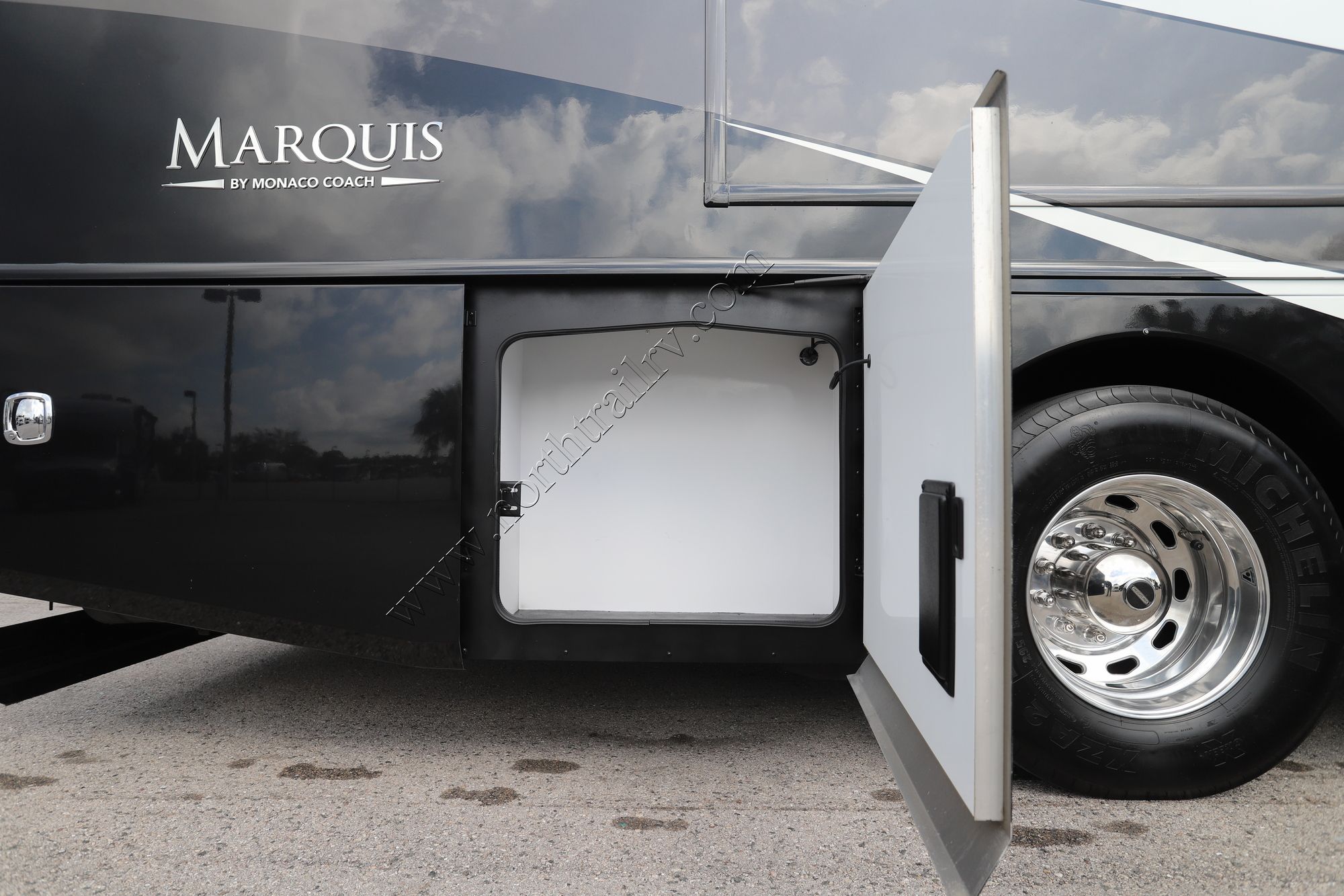 Used 2019 Monaco Marquis 40L Class A  For Sale