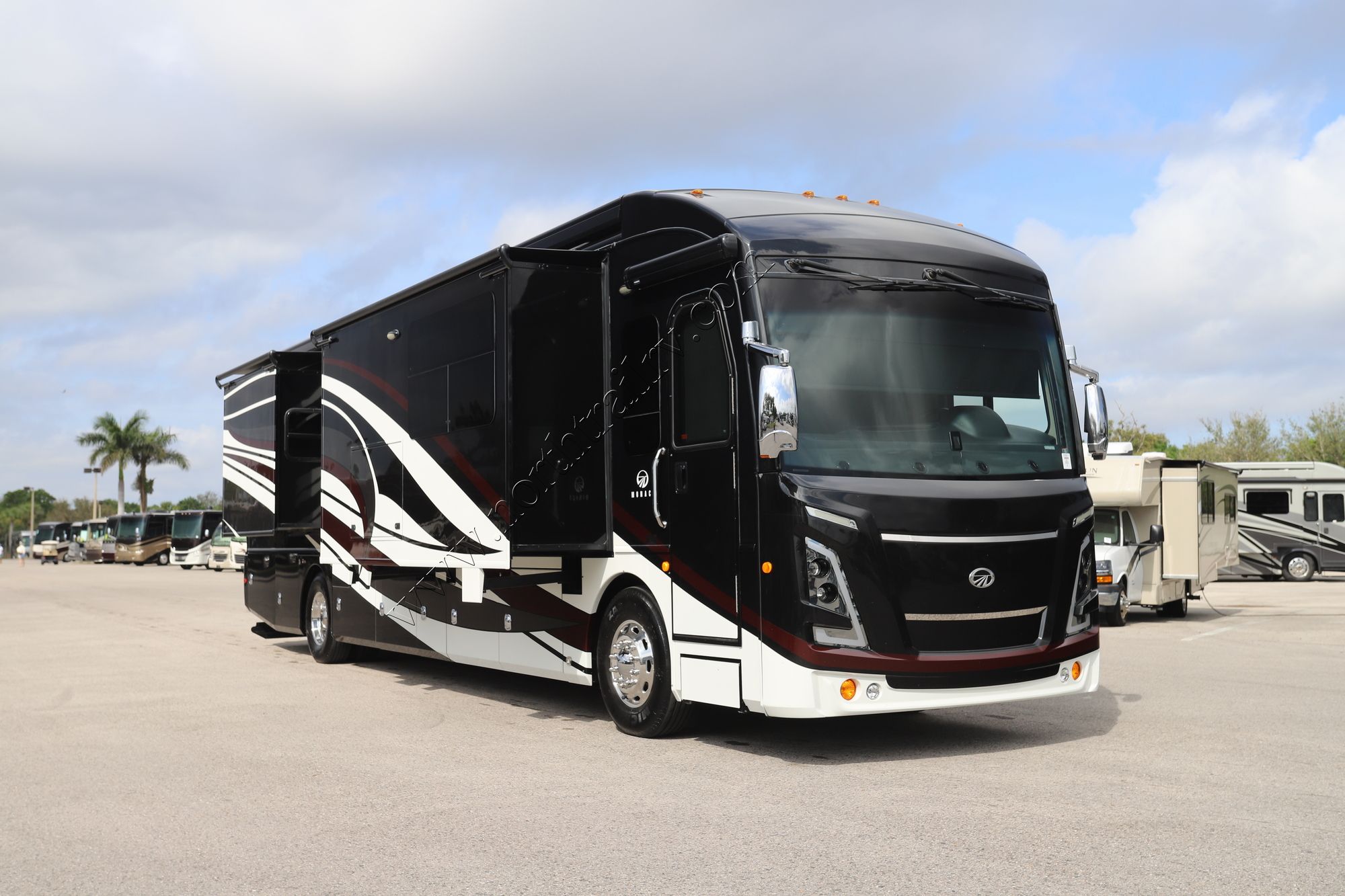 Used 2019 Monaco Marquis 40L Class A  For Sale