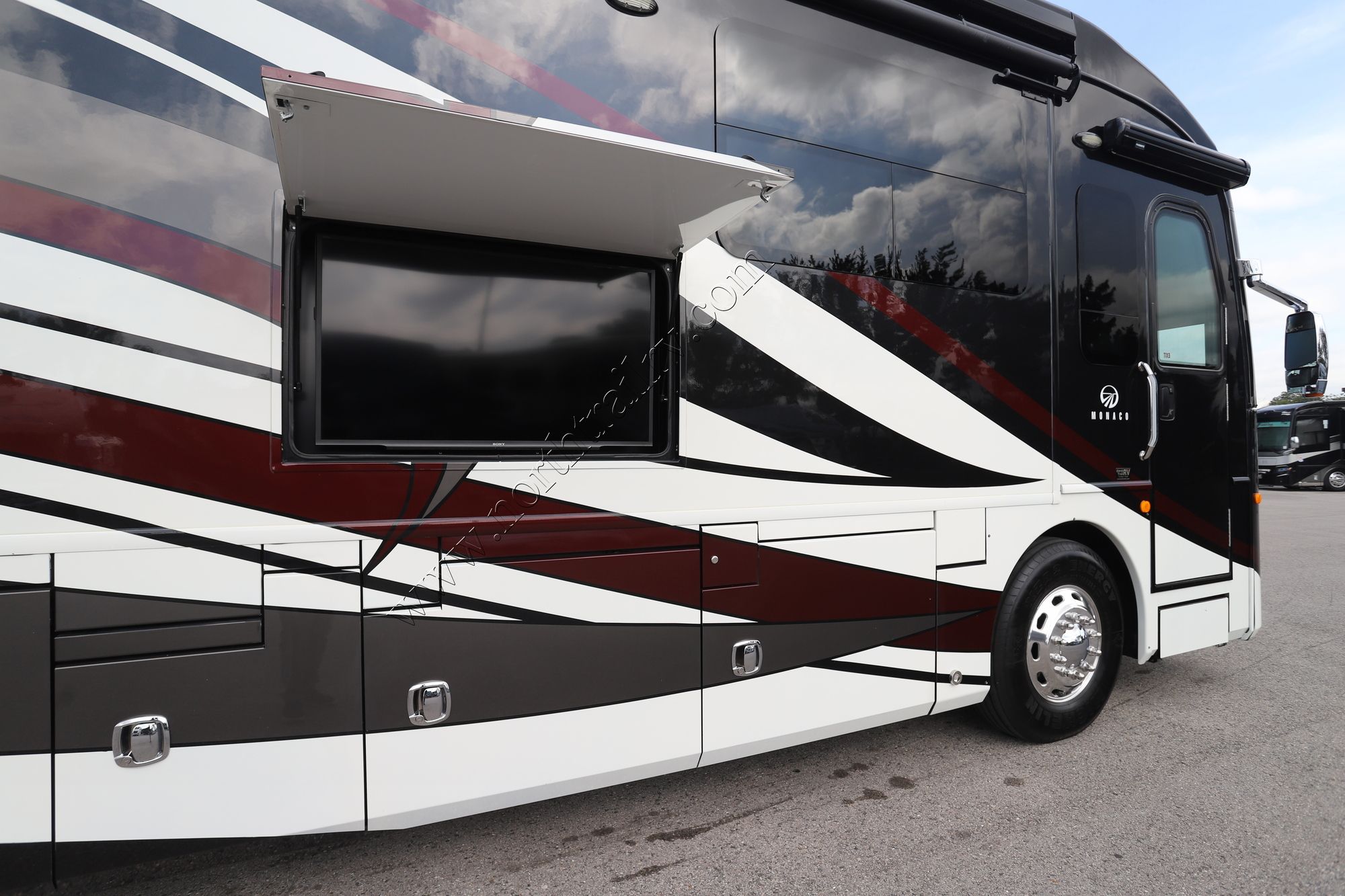 Used 2019 Monaco Marquis 40L Class A  For Sale