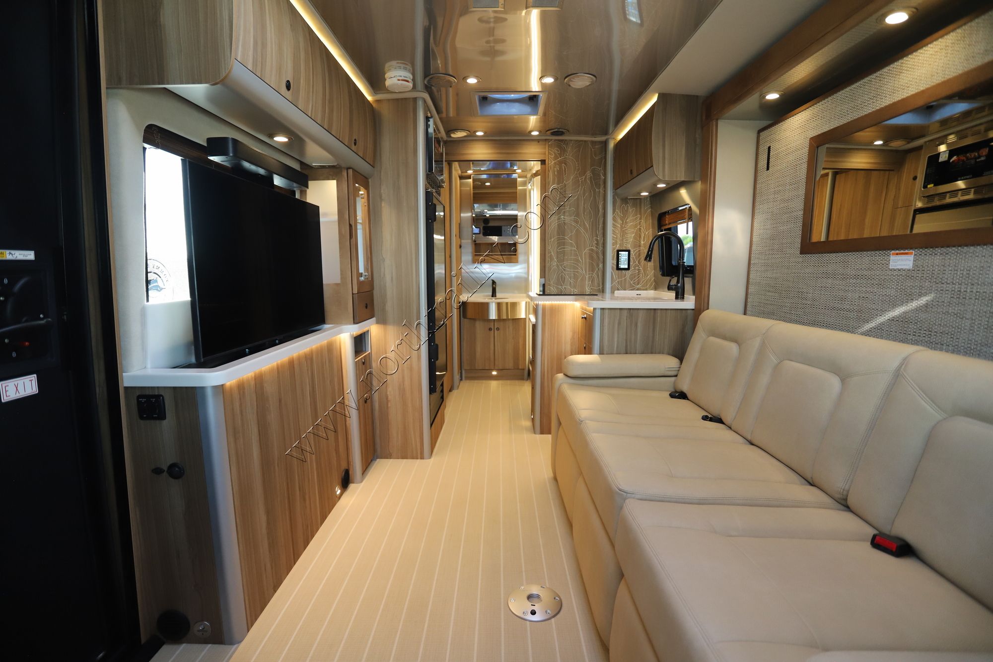 2025 Airstream Atlas Tommy Bahama Class C New  For Sale