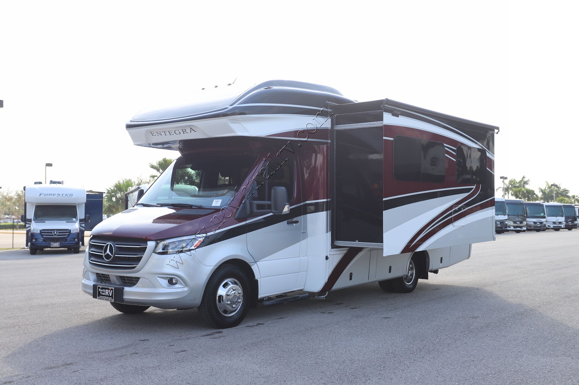 Used 2023 Entegra Quest 24R Class C  For Sale