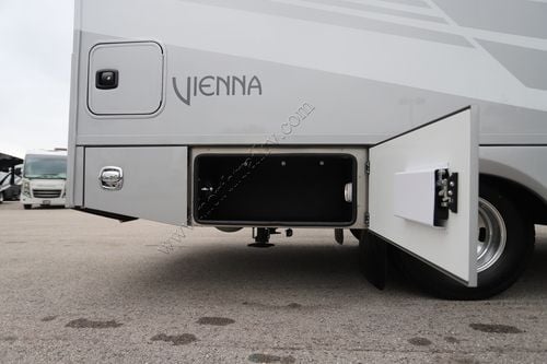 2025 Renegade Rv Vienna 25TBN