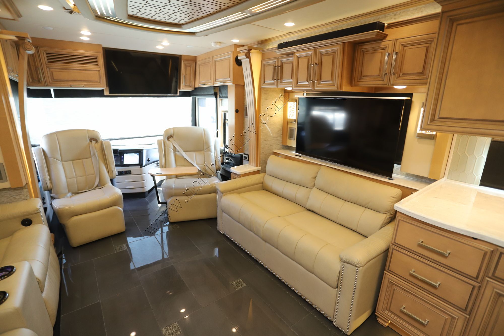 Used 2020 Newmar London Aire 4543 Class A  For Sale