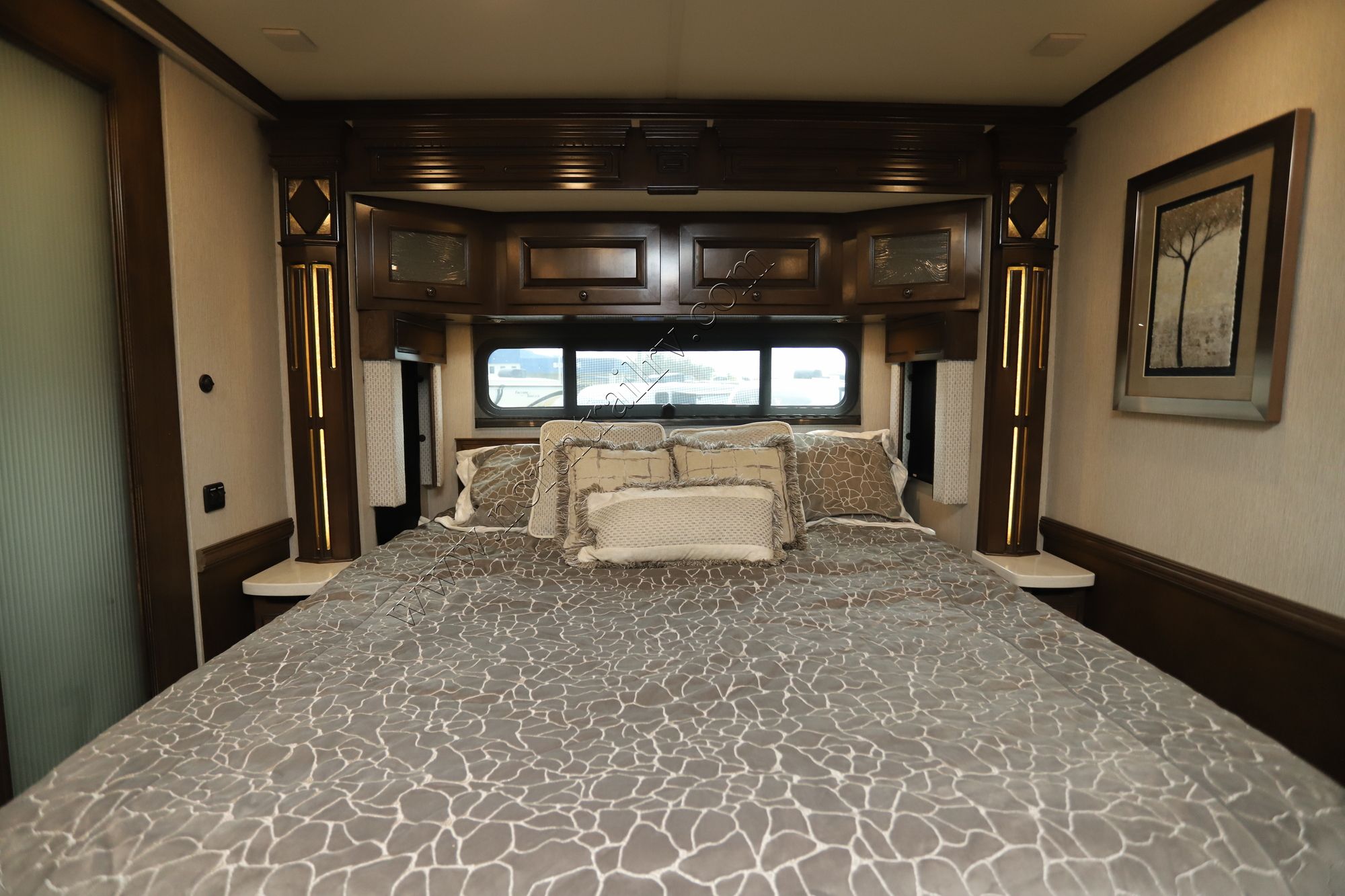 Used 2022 Newmar Dutch Star 4081 Class A  For Sale