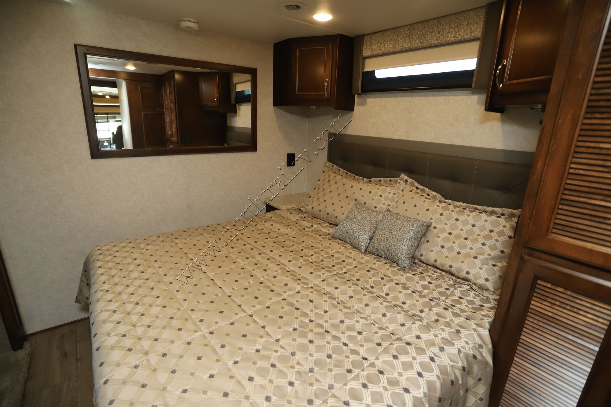 Used 2021 Renegade Rv Verona 40VBH Super C  For Sale