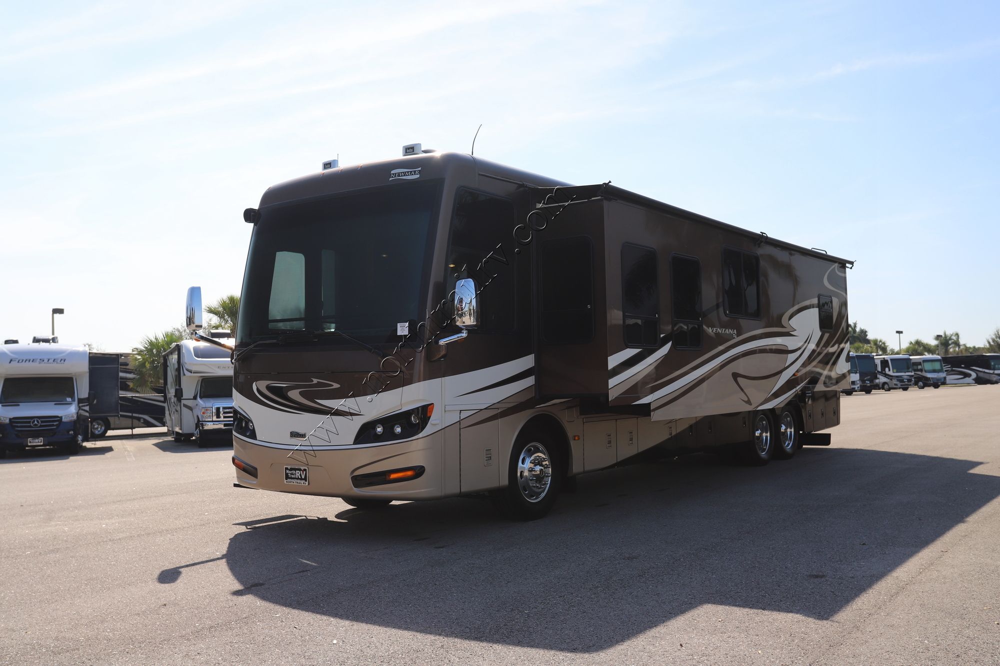 Used 2014 Newmar Ventana 4037 Class A  For Sale