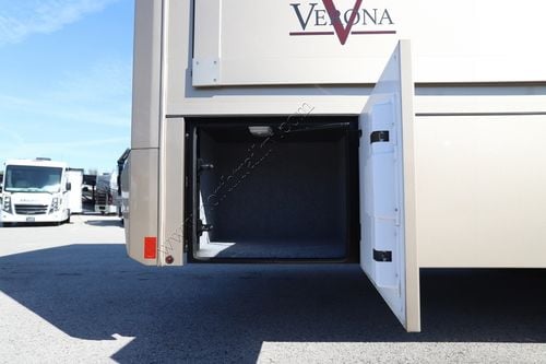 2021 Renegade Rv Verona 40VBH Super C