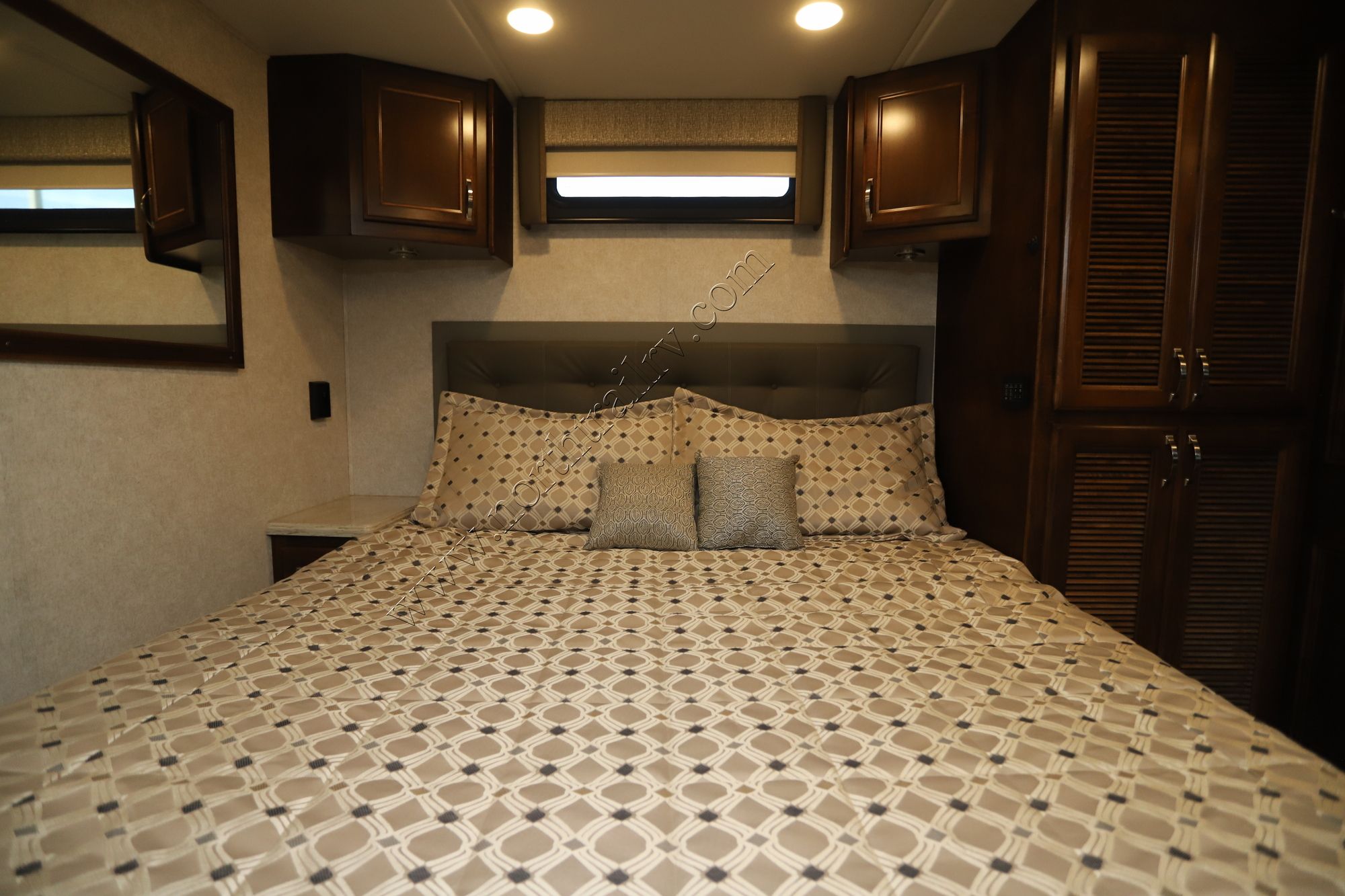 Used 2021 Renegade Rv Verona 40VBH Super C  For Sale