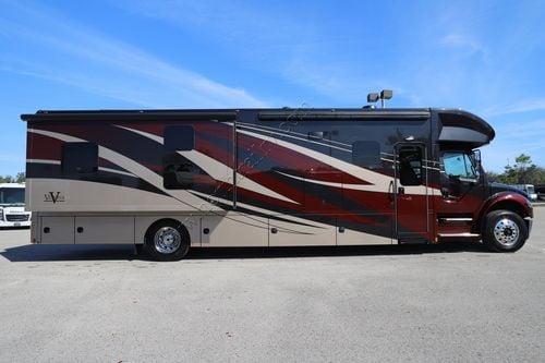 2021 Renegade Rv Verona 40VBH Super C