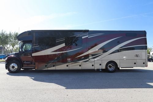 2021 Renegade Rv Verona 40VBH Super C