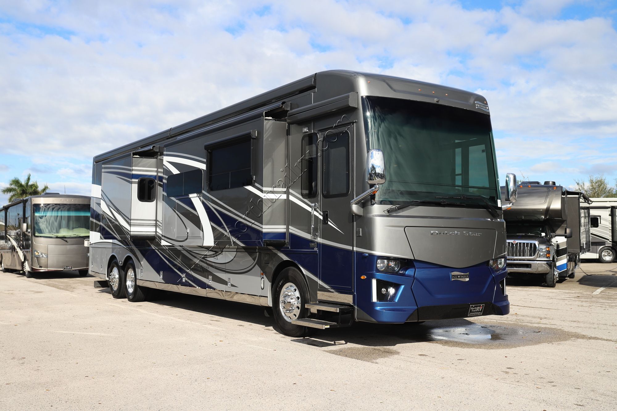 Used 2021 Newmar Dutch Star 4369 Class A  For Sale