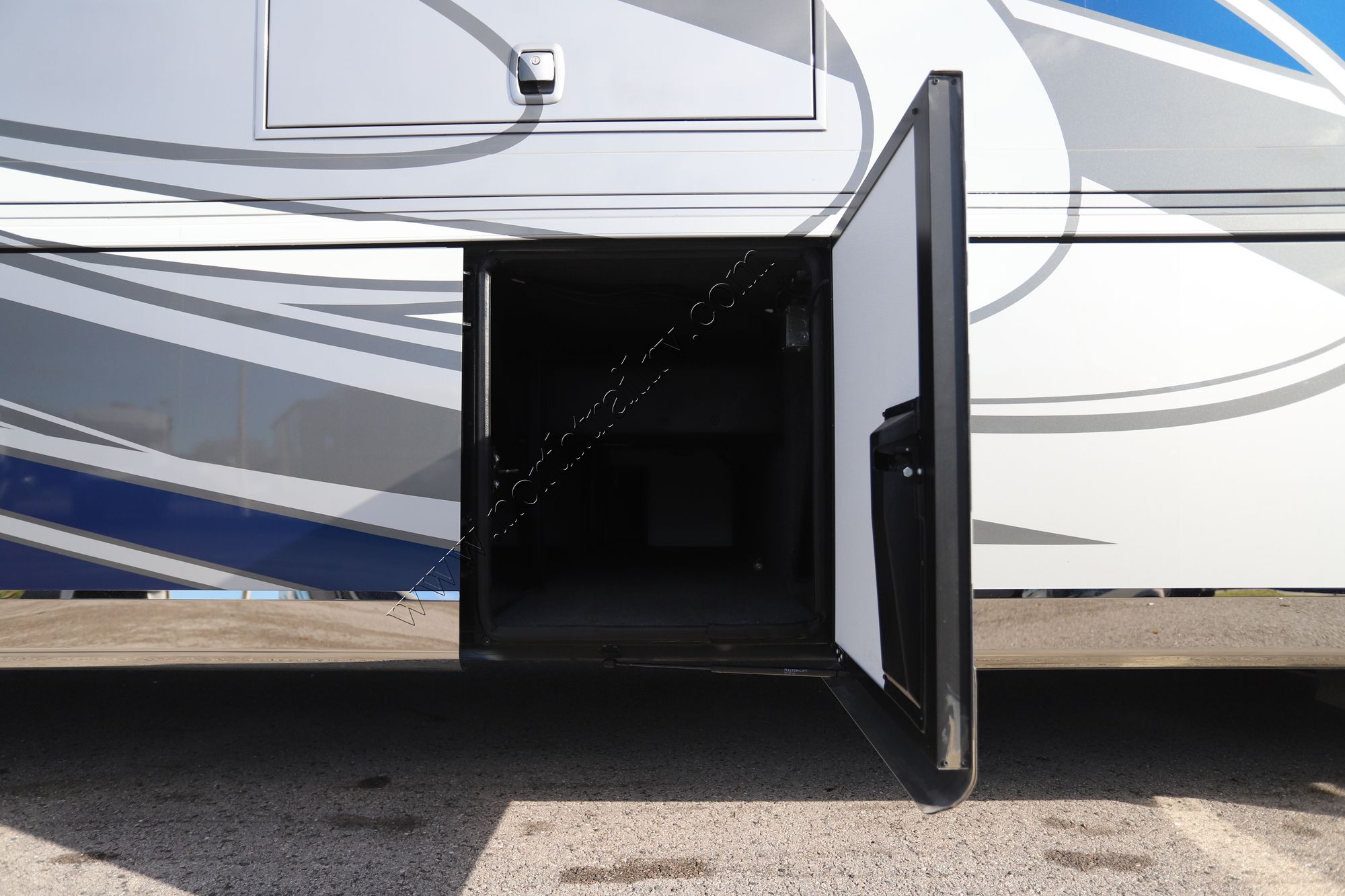 Used 2021 Newmar Dutch Star 4369 Class A  For Sale