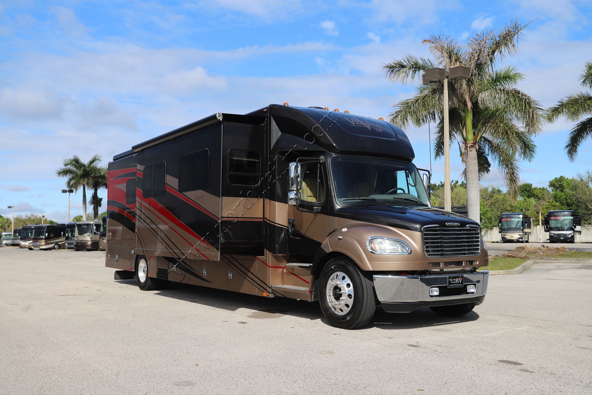 Used 2017 Renegade Rv Verona Le 40LRB Super C  For Sale