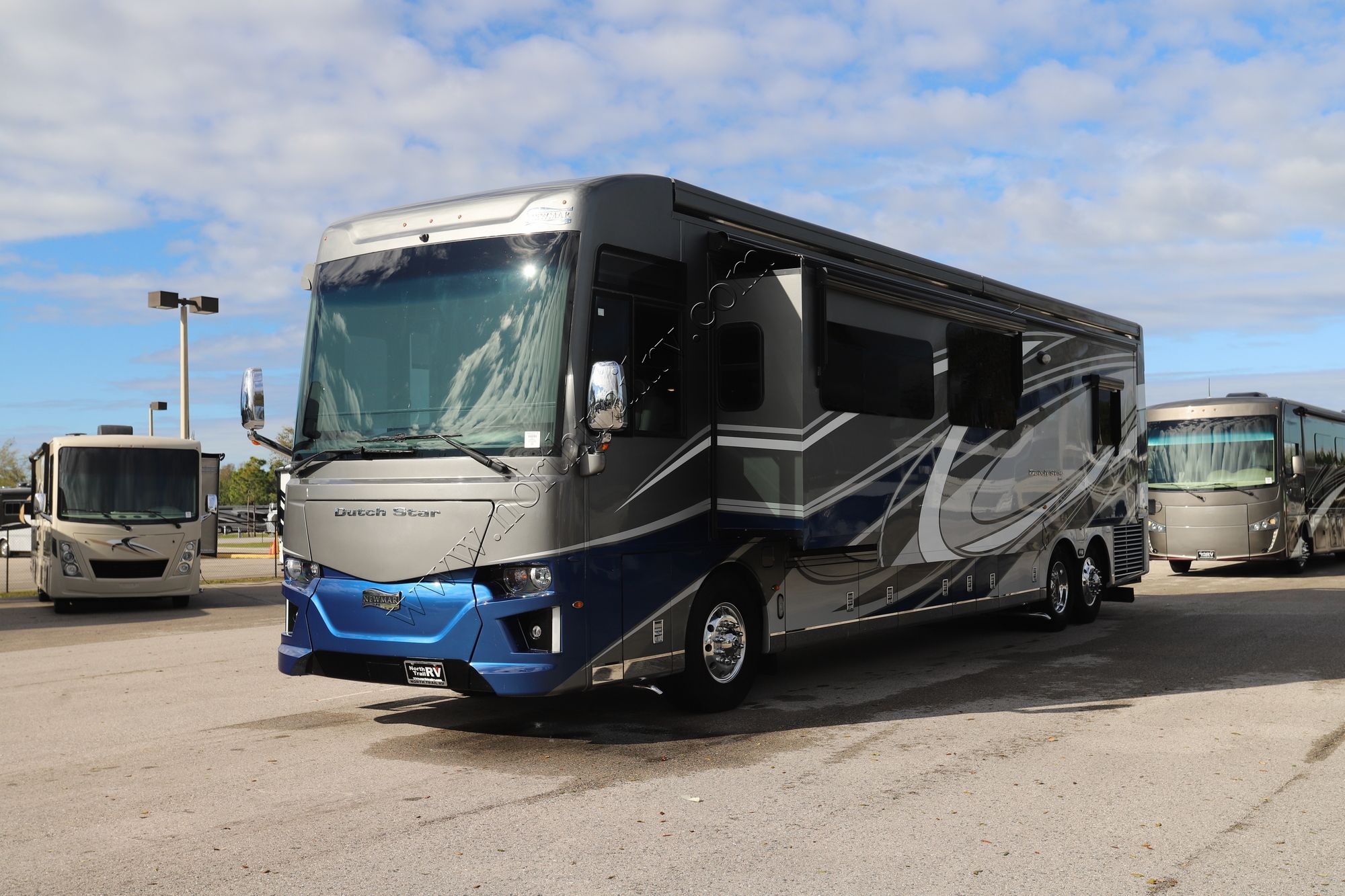 Used 2021 Newmar Dutch Star 4369 Class A  For Sale