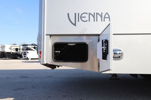 2025 Renegade Rv Vienna 25FWC