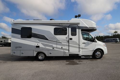 2025 Renegade Rv Vienna 25FWC